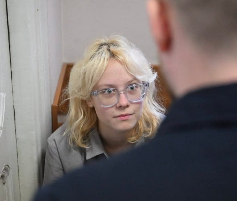 Диана Логинова в суде. Фото: соцсети